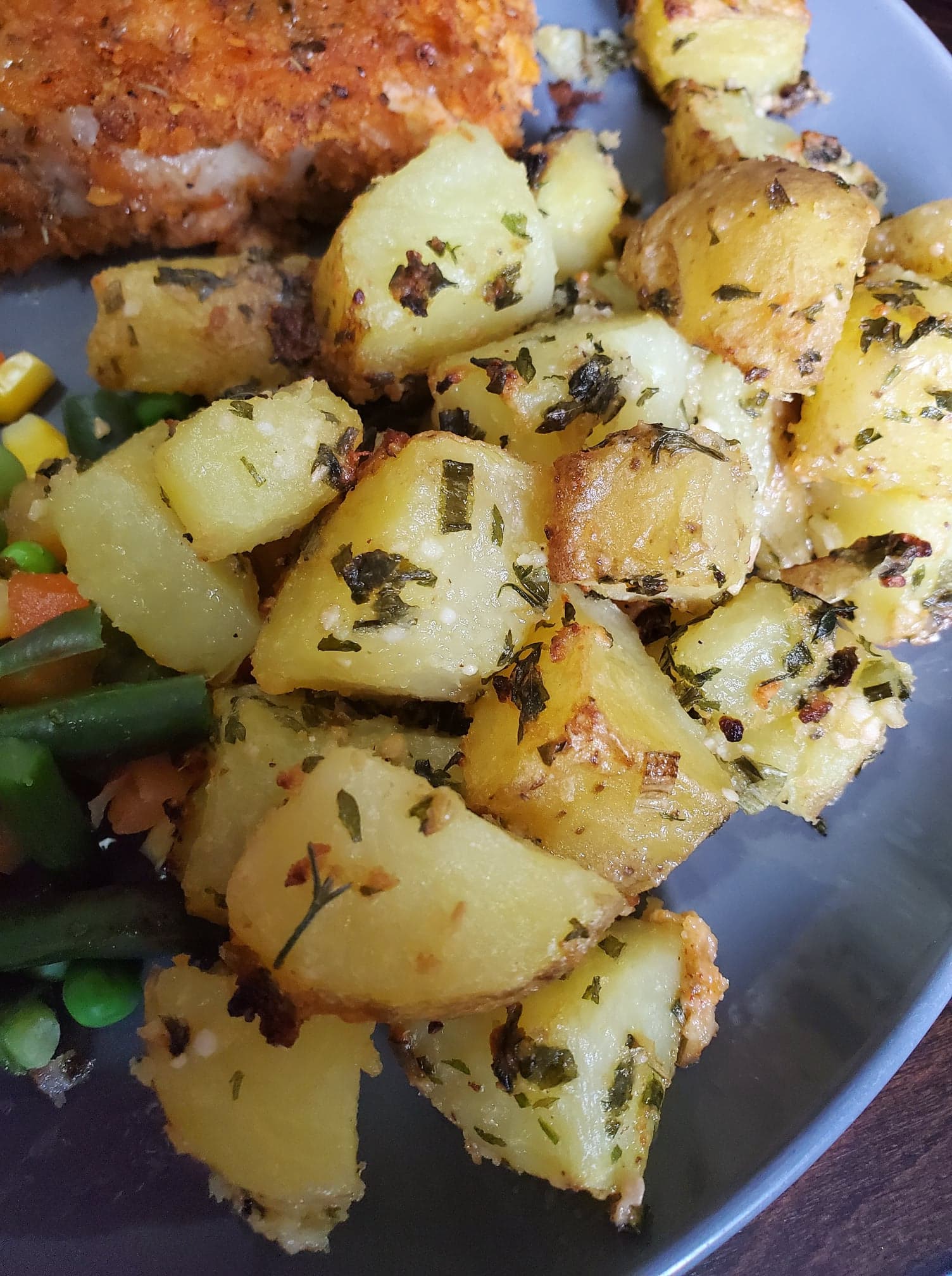 Garlic and Herb Roasted Potatoes